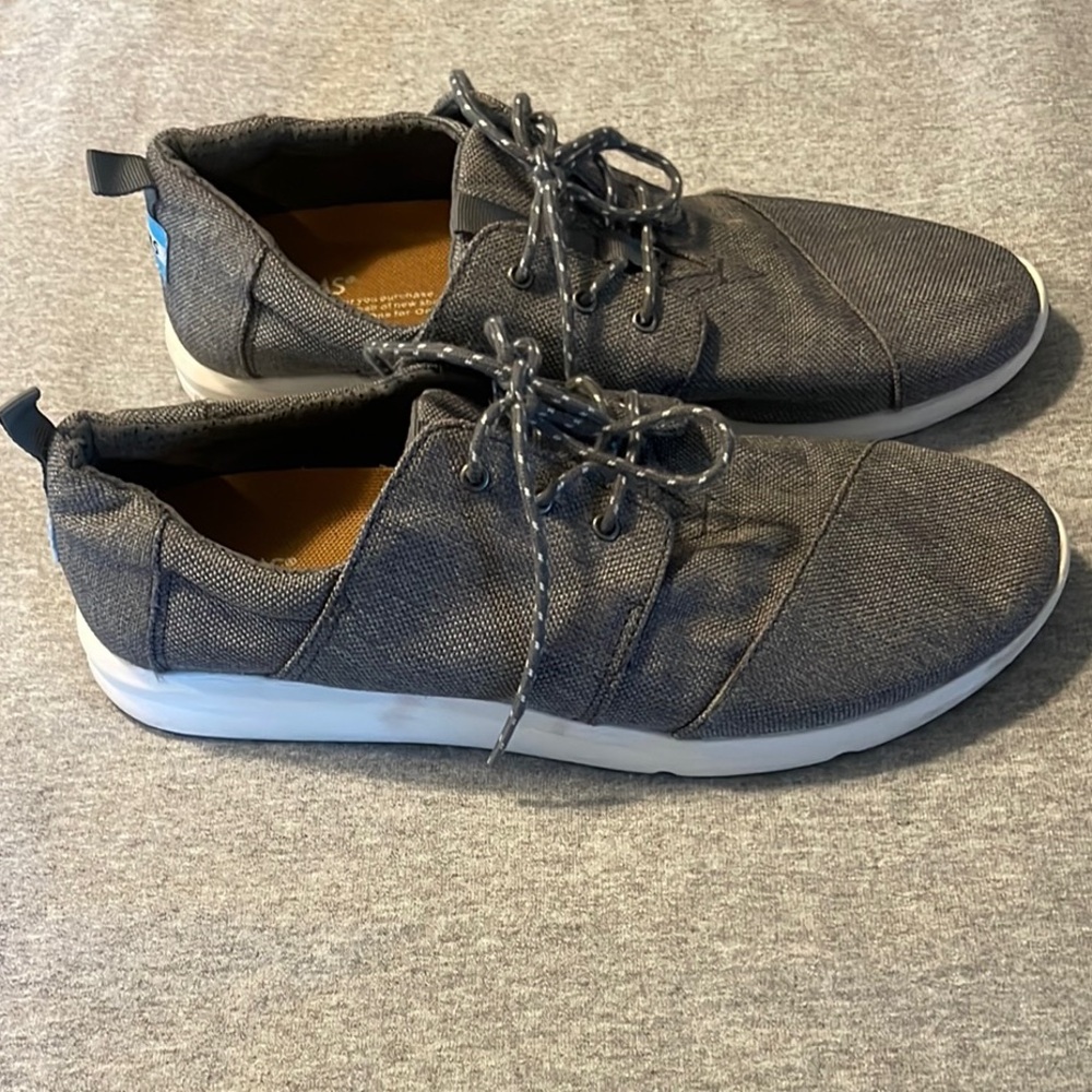 TOMS Women’s Lace-Up Sneakers
